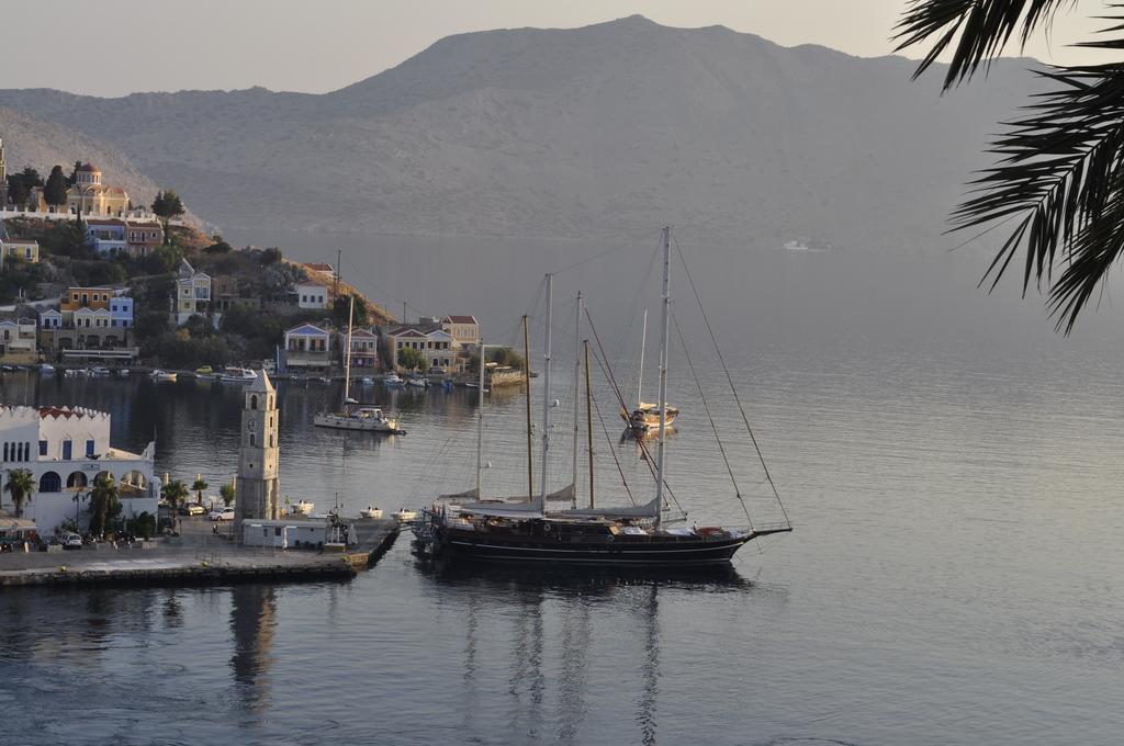 Palm Tree Studio Symi Apartment Екстериор снимка
